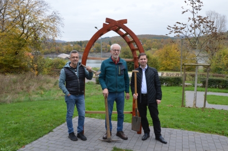 2024 Peter Dietrich Helmut Wöllenstein Dr Michael Glöckner vor dem See 2